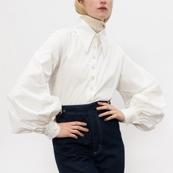 Elegant White Button-Up Blouse - Picture 4 of 4